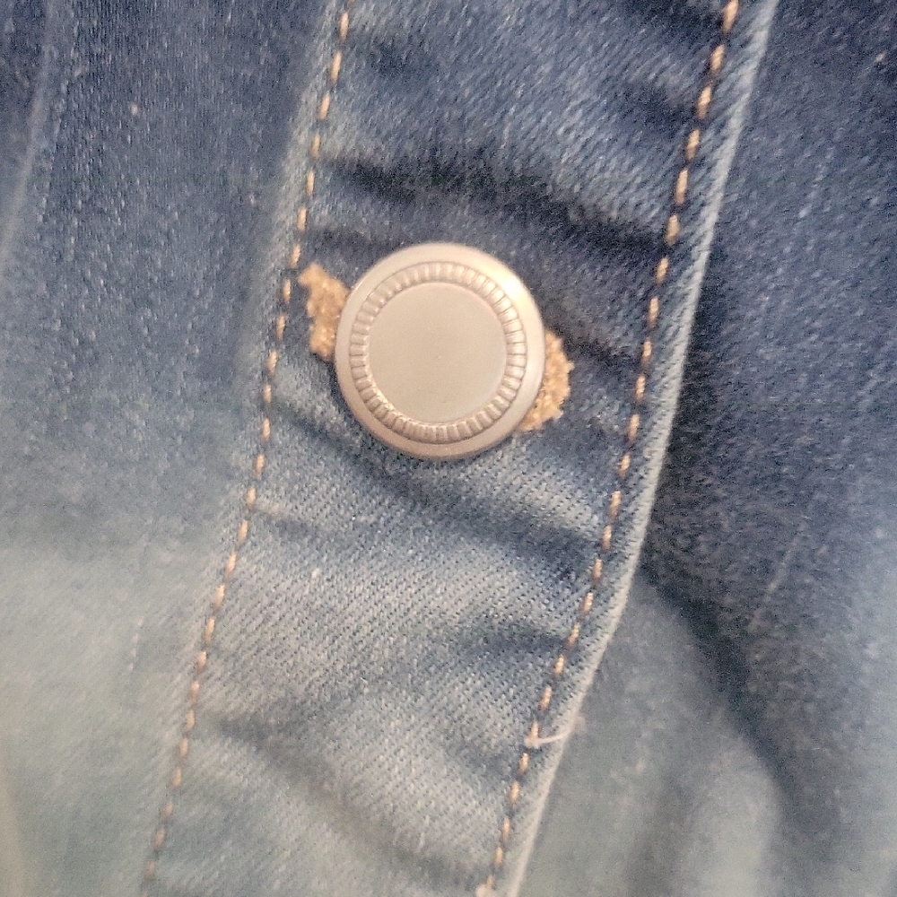 Chico's Cropped Ombre Blue and Cream Denim Jacket - Picture 3 of 11